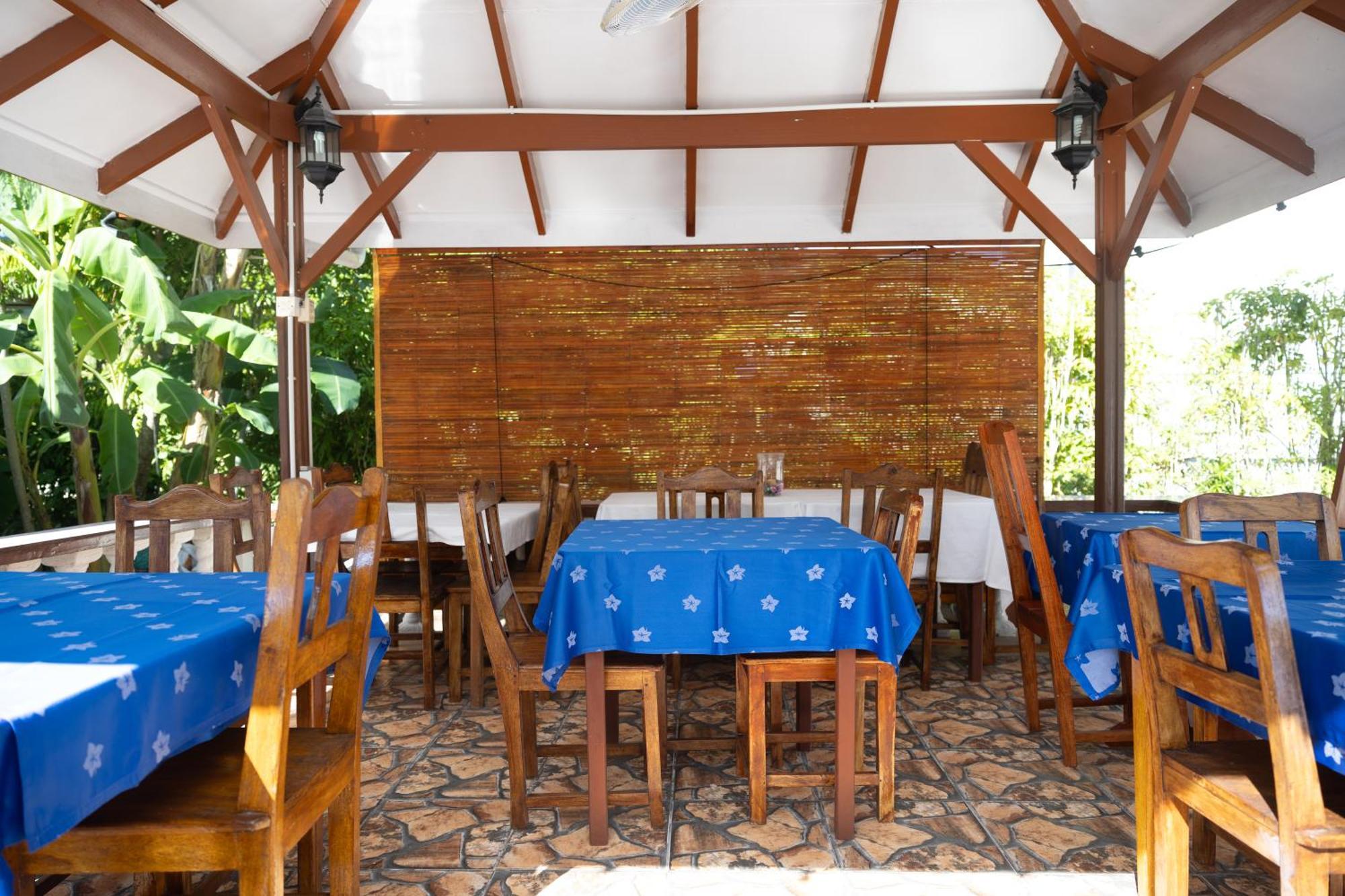 Pension Hibiscus La Digue Exterior foto
